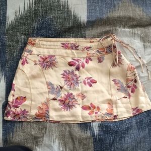 Stunning 100% silk floral skirt